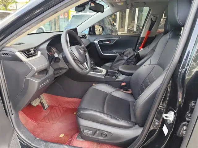 Toyota Wildlander — Фото автомобиля 6