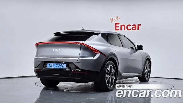 Kia EV6 — Фото автомобиля 2