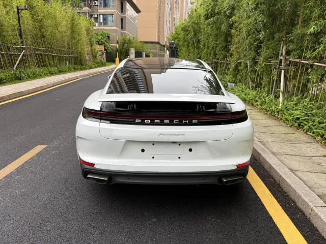 Porsche Panamera — Фото автомобиля 5