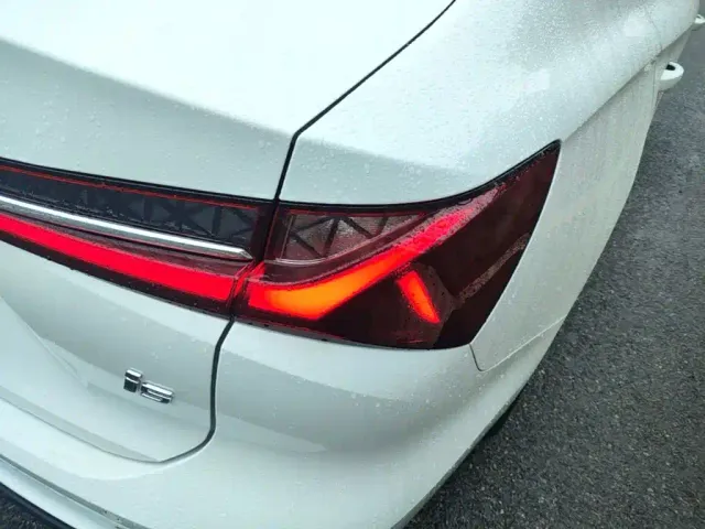 Roewe i5 — Фото автомобиля 7