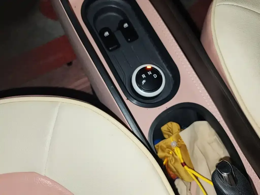 Wuling Motors Hongguang MINIEV 2021 Macaron Premium Edition LFP — Фото автомобиля 10