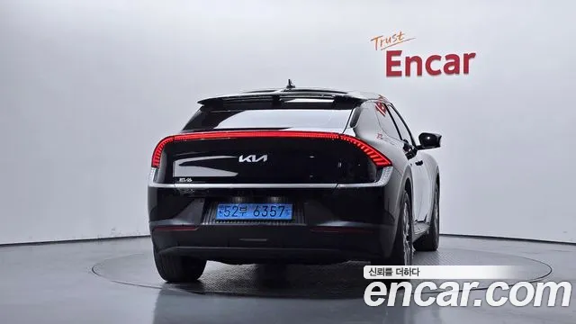 Kia EV6 — Фото автомобиля 3