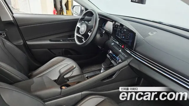 Hyundai AVANTE Новый Avante (CN7) — Фото автомобиля 17