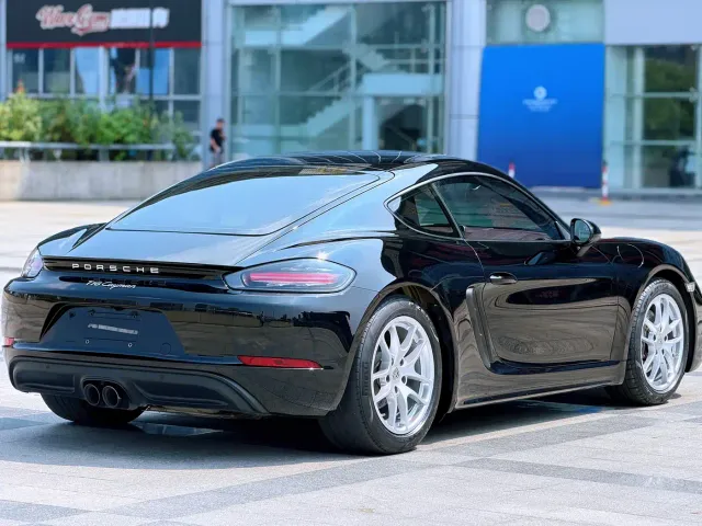 Porsche 718 — Фото автомобиля 15