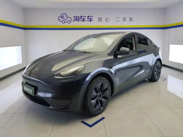 Фотография автомобиля — Tesla Model Y