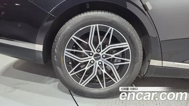 Genesis G90 RS4 — Фото автомобиля 5