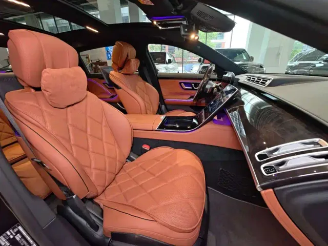 Mercedes-Benz Maybach S-Class — Фото автомобиля 14