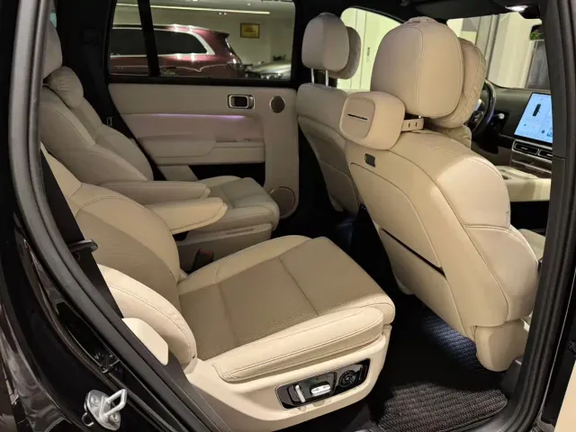 Li Auto Li Xiang L9 2024 Model Ultra — Фото автомобиля 10