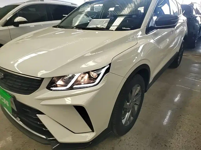 Geely Binyue — Фото автомобиля 23