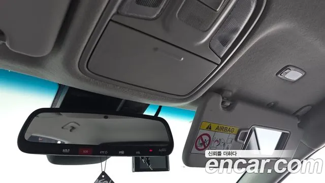 Kia Niro — Фото автомобиля 24