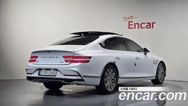 Genesis G80 Бензин 2.5 турбо AWD — Фото автомобиля 2