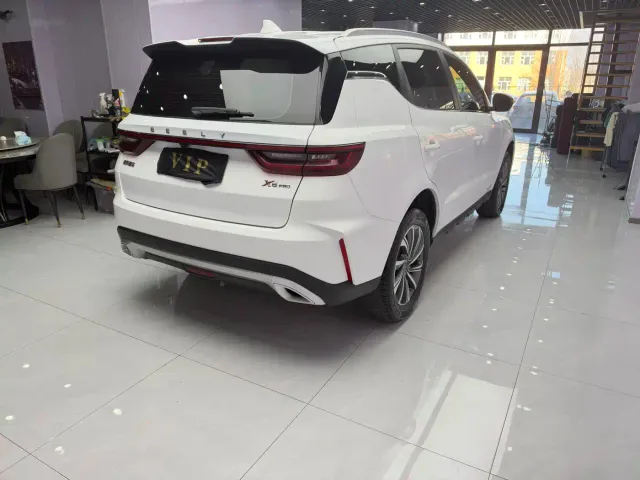 Geely Vision X6 — Фото автомобиля 4