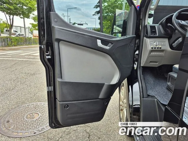 Hyundai Solati Solati 16 мест — Фото автомобиля 8