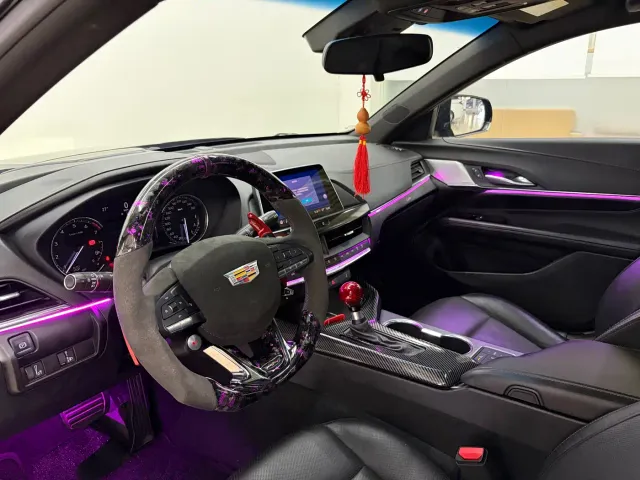 Cadillac CT4 — Фото автомобиля 4