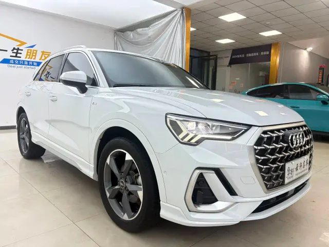 Audi Q3 — Фото автомобиля 2