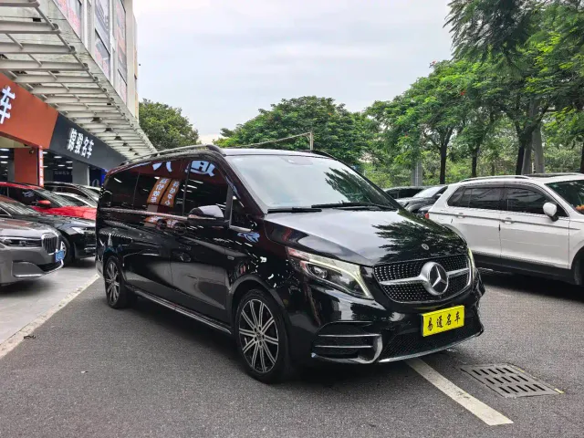 Mercedes-Benz V-Class — Фото автомобиля 2