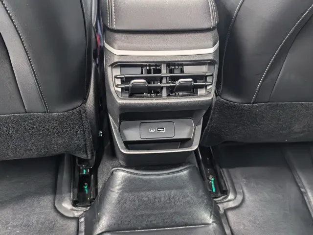 Geely Emgrand — Фото автомобиля 10