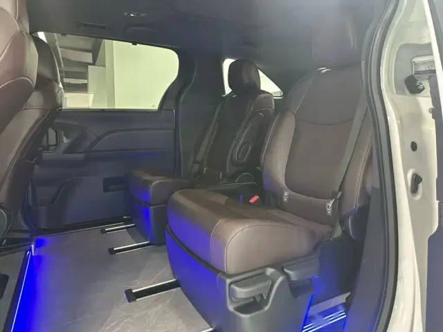 Toyota Granvia — Фото автомобиля 17