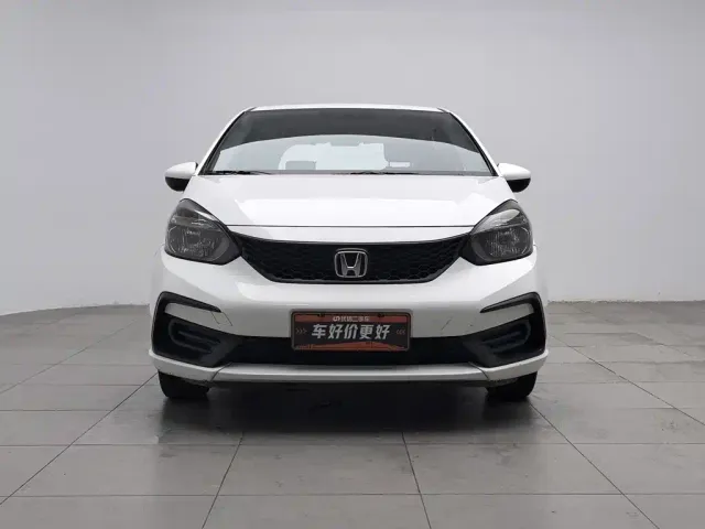 Honda Fit — Фото автомобиля 3