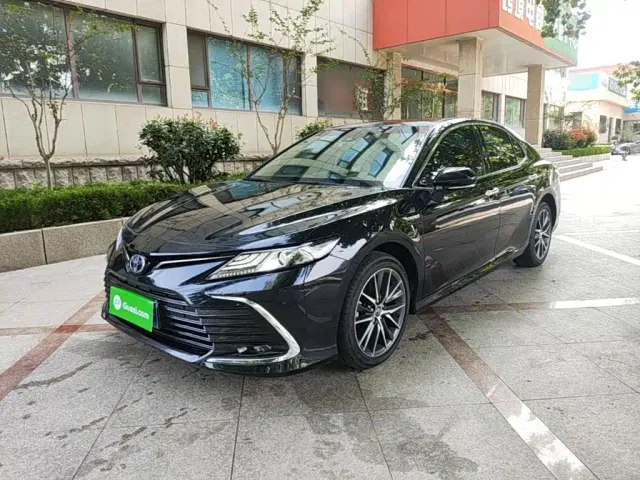 Фотография автомобиля — Toyota Camry