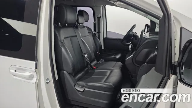 Hyundai Staria Staria Tourer 9 мест — Фото автомобиля 12