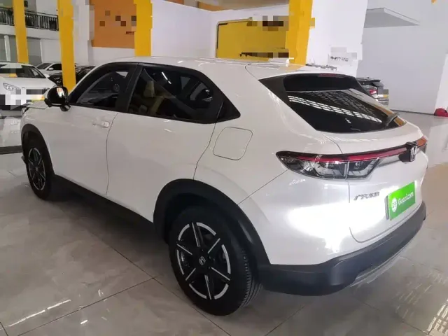 Honda Vezel — Фото автомобиля 4