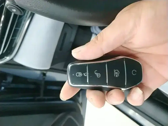 BYD Seal — Фото автомобиля 8