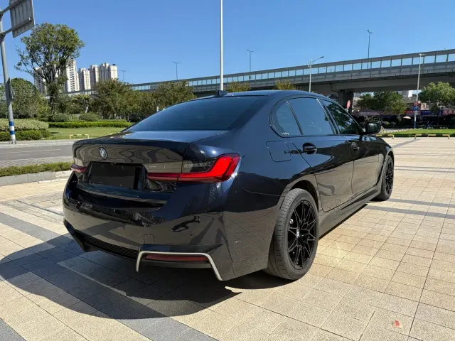 BMW i3 — Фото автомобиля 11