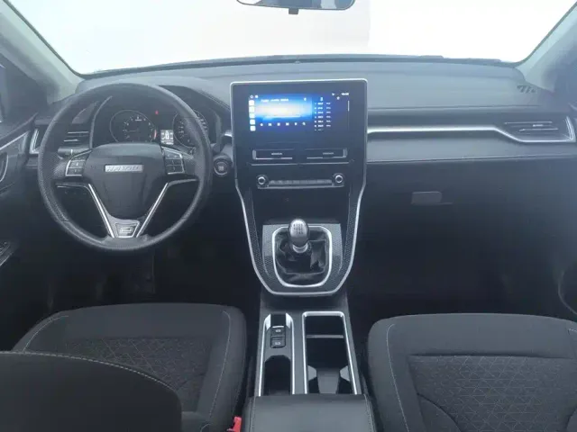 Haval M6 — Фото автомобиля 12