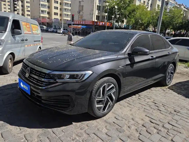 Фотография автомобиля — Volkswagen Sagitar