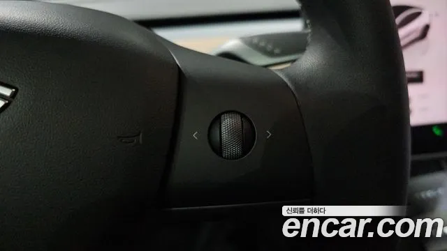 Tesla Model 3 — Фото автомобиля 27
