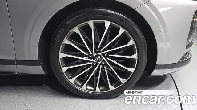 Hyundai Grandeur GN7 — Фото автомобиля 6