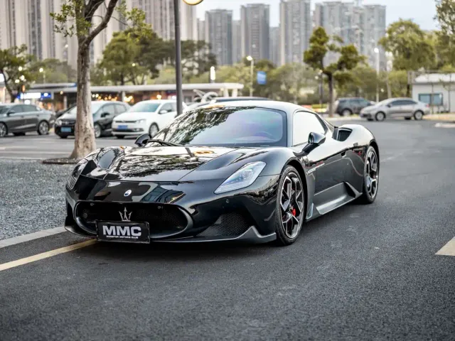 Maserati MC20 — Фото автомобиля 5