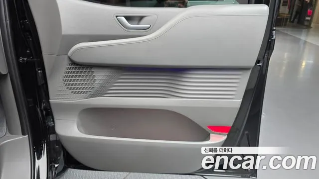 Hyundai Staria Staria 4WD Lounge 9 мест — Фото автомобиля 20