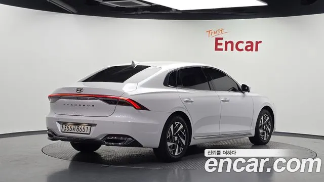 Hyundai Grandeur Grandeur (New) Hybrid — Фото автомобиля 2