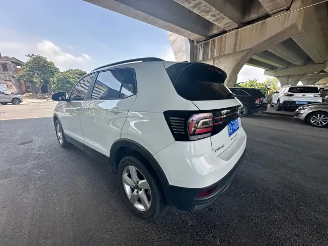 Volkswagen T-Cross — Фото автомобиля 7