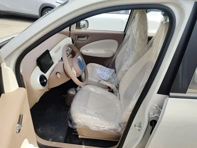 Wuling Hongguang Mini EV — Фото автомобиля 14