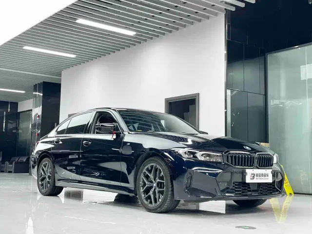 BMW 3 Series — Фото автомобиля 3