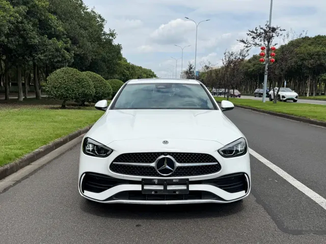 Mercedes-Benz C-Class — Фото автомобиля 2