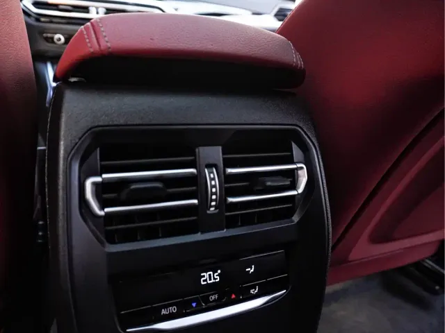 BMW 3 Series — Фото автомобиля 19