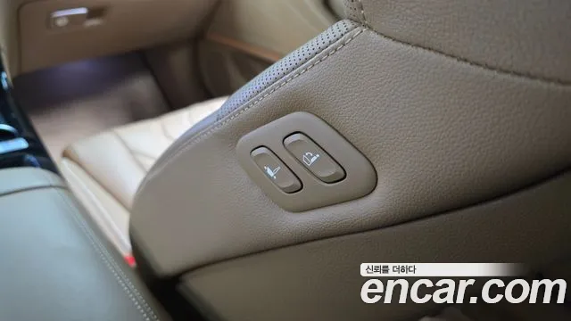 Genesis G80 Бензин 2.5 турбо AWD — Фото автомобиля 29