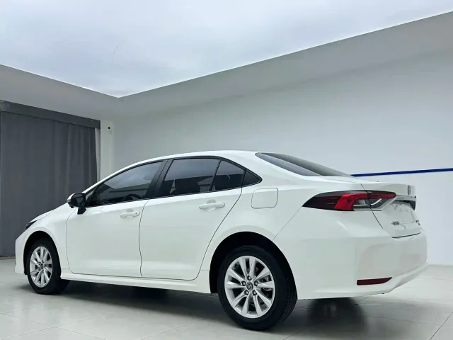 Toyota Corolla — Фото автомобиля 4