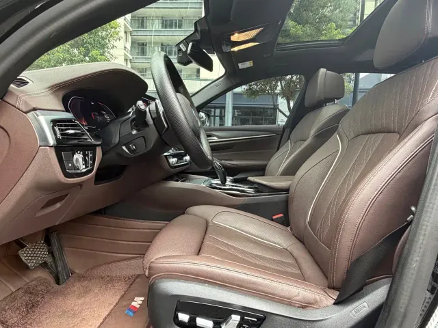 BMW 5 Series — Фото автомобиля 6