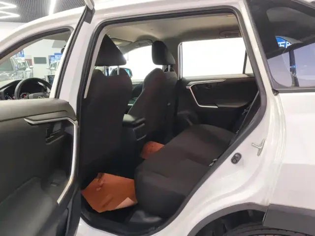 Toyota Wildlander — Фото автомобиля 11