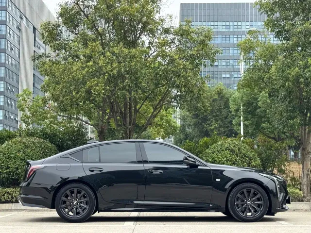 Cadillac CT5 — Фото автомобиля 7