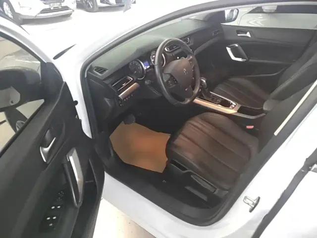 Peugeot 408 — Фото автомобиля 15