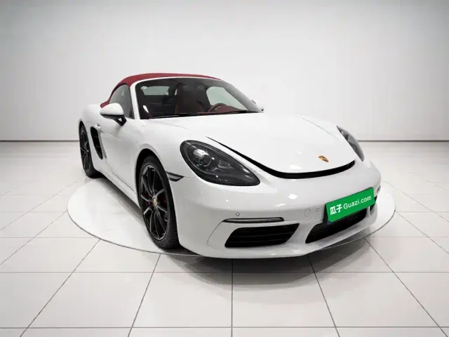 Porsche 718 — Фото автомобиля 3