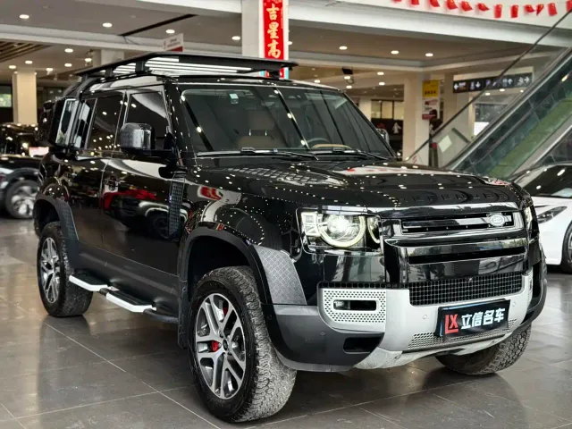Land Rover Defender — Фото автомобиля 3