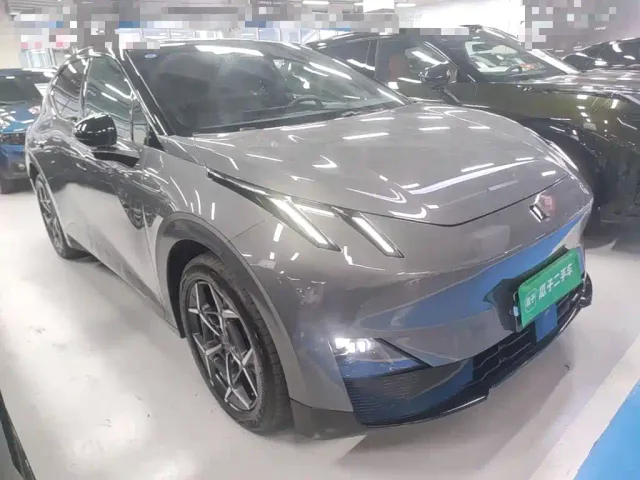Lynk & Co Z20 — Фото автомобиля 3