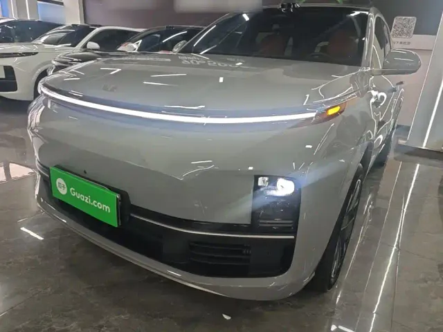 Фотография автомобиля — Li Auto L9